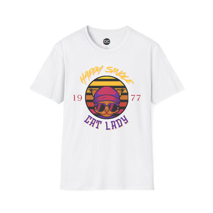 Retro "1977 Happy Single Cat Lady" Tee | Chill Vibe Graphic Shirt | Casual Vintage T-Shirt | For Cat Moms