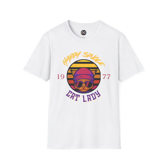 Retro "1977 Happy Single Cat Lady" Tee | Chill Vibe Graphic Shirt | Casual Vintage T-Shirt | For Cat Moms
